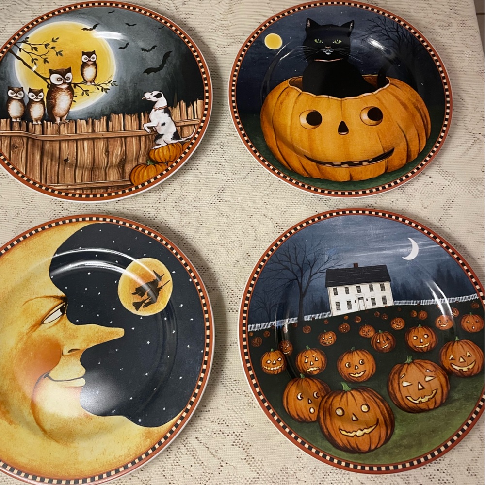 Vintage David Carter Brown Set Of 4 Pumpkin Hollow Halloween Dessert Plates